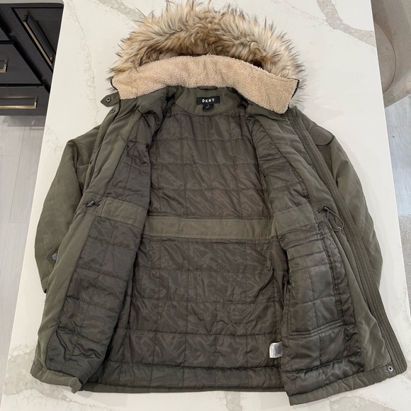 DKNY FauxFur Trim Hooded Anorak Parka Winter Coat Womens Size Medium Olive Green - Picture 7 of 12